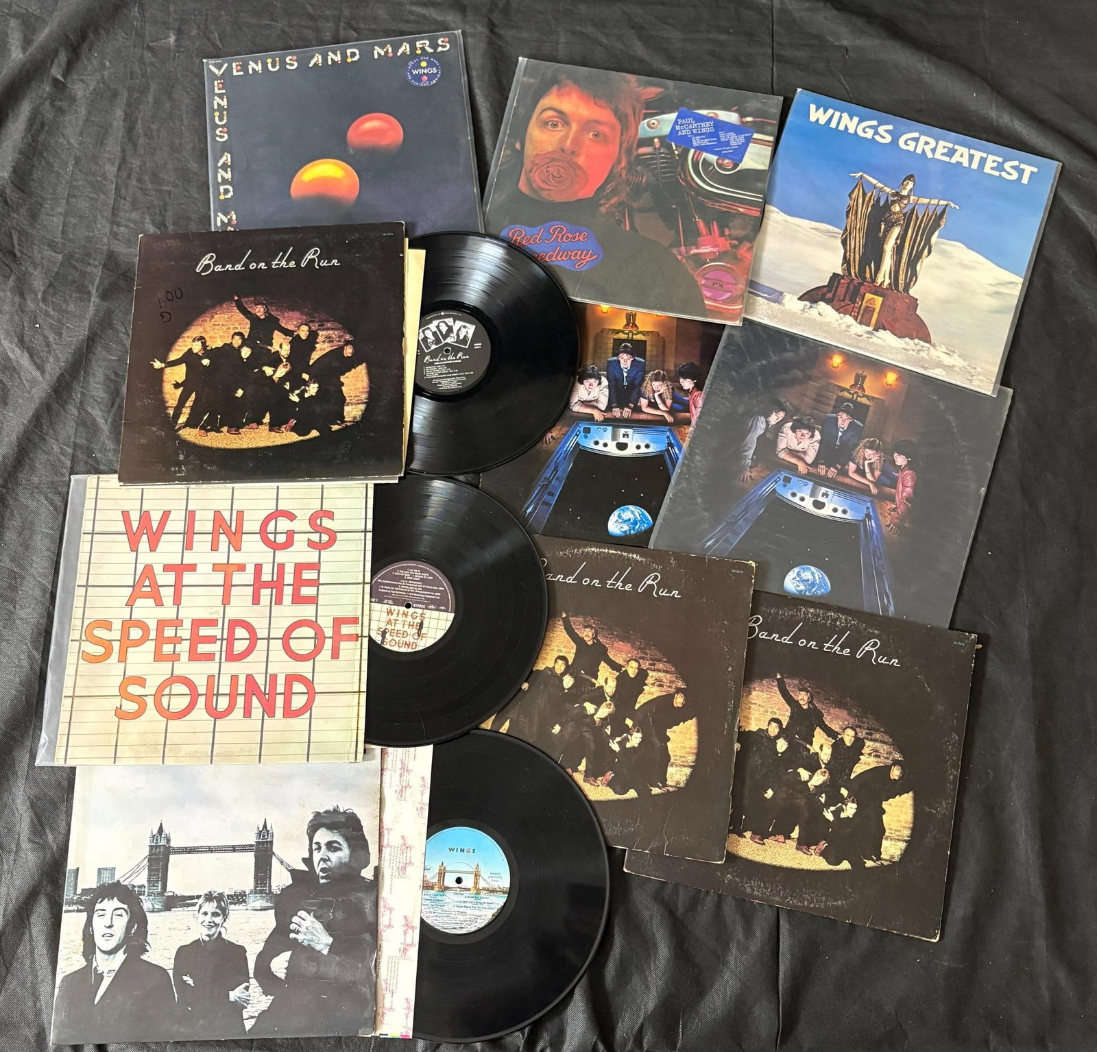Wings Record Albums: Includes Wings Greatest, Band on the Run, Speed of Sound, and more. Please message us if you would like us to check an album in this lot, or if you would like an in-person, or virtual viewing. We noti