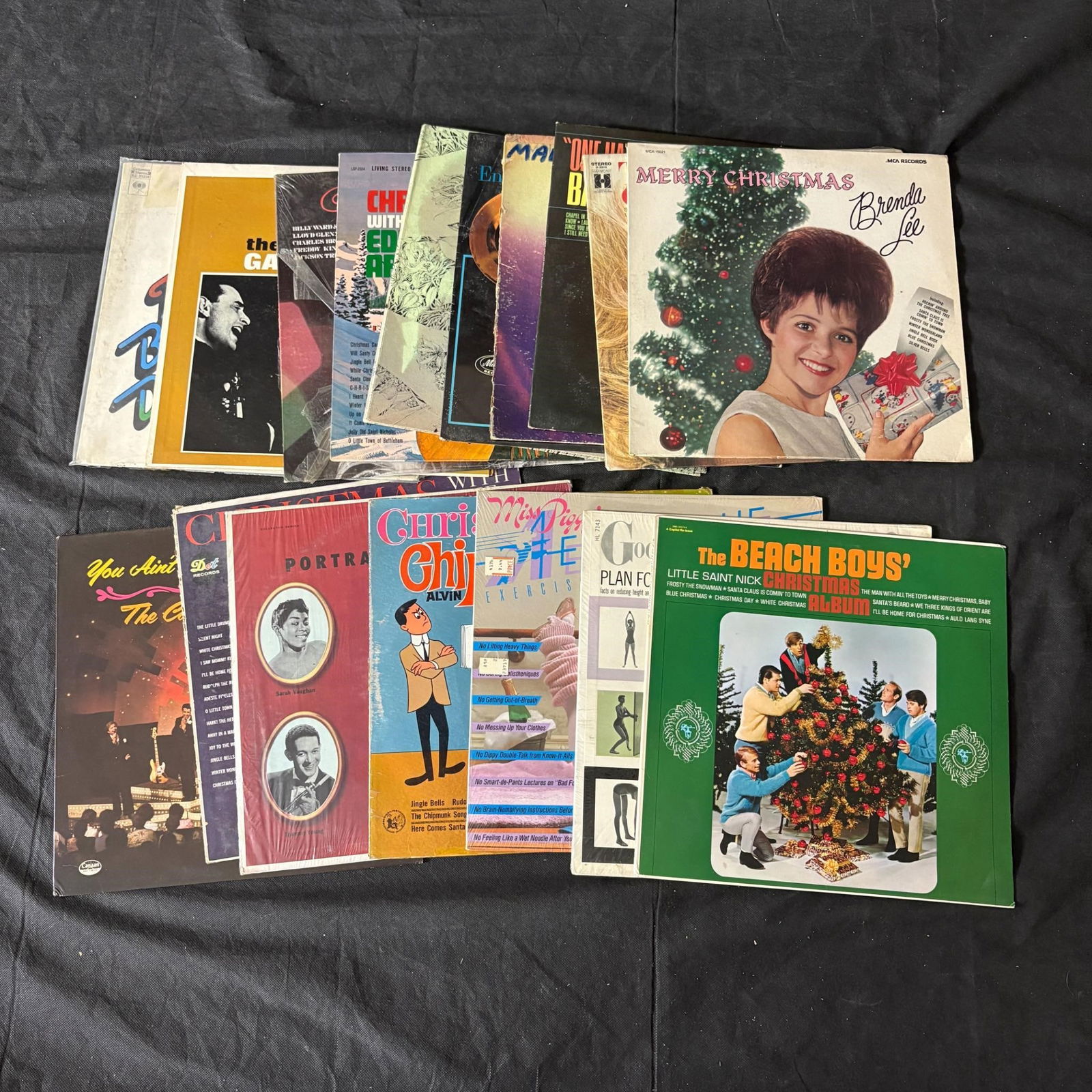 Mix lot of Records, Miss Piggy Workout (1 of 3)