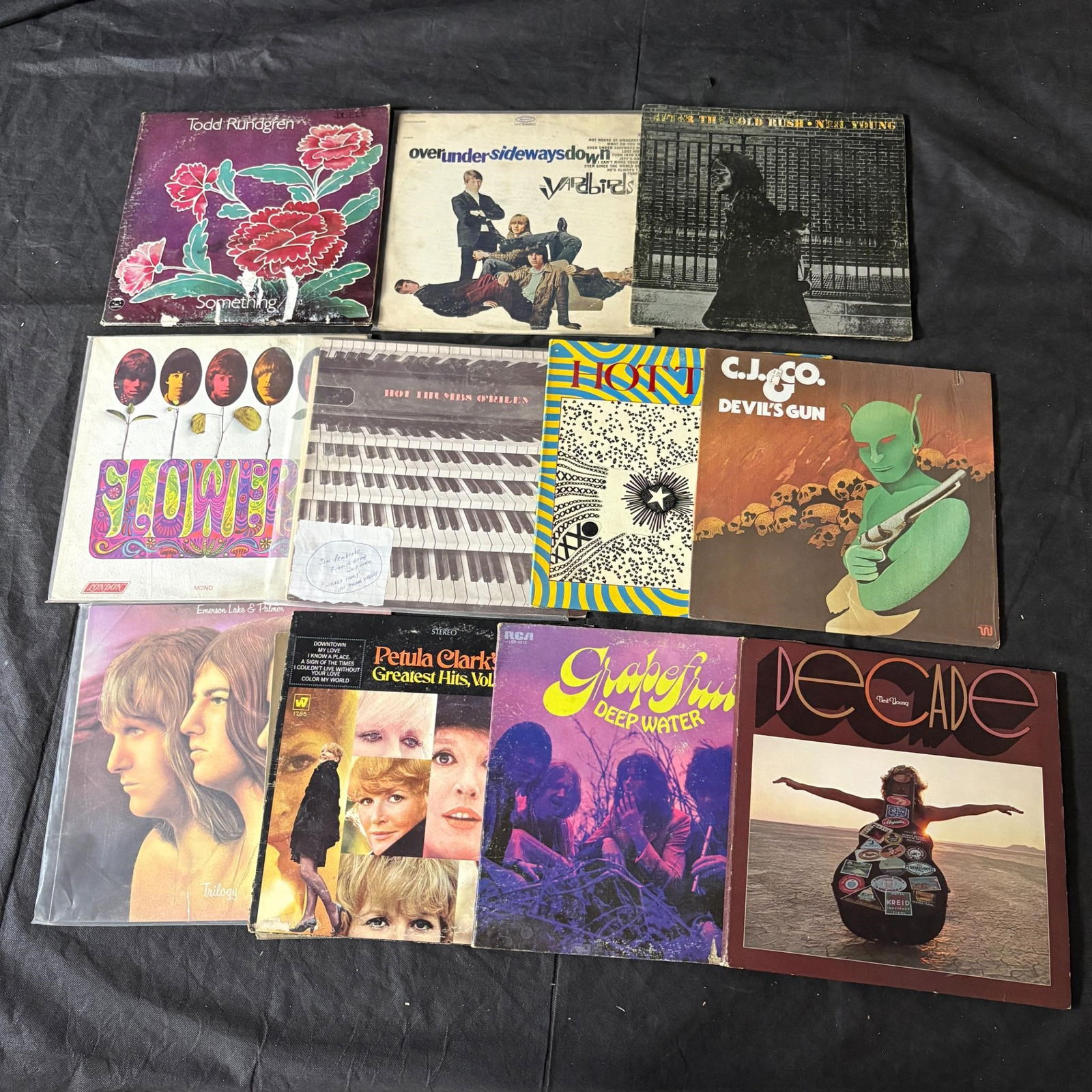 Mix lot of Records, Neil Young + (1 of 1)