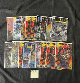 Aliens Dark Horse Comic Lot w/ Mix Titles