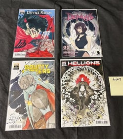 Mix of Peach Momoko Comics w/Variant Covers