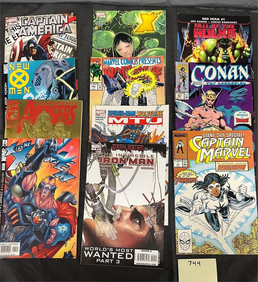 Mix of Modern Marvel Comic Books (1 of 1)