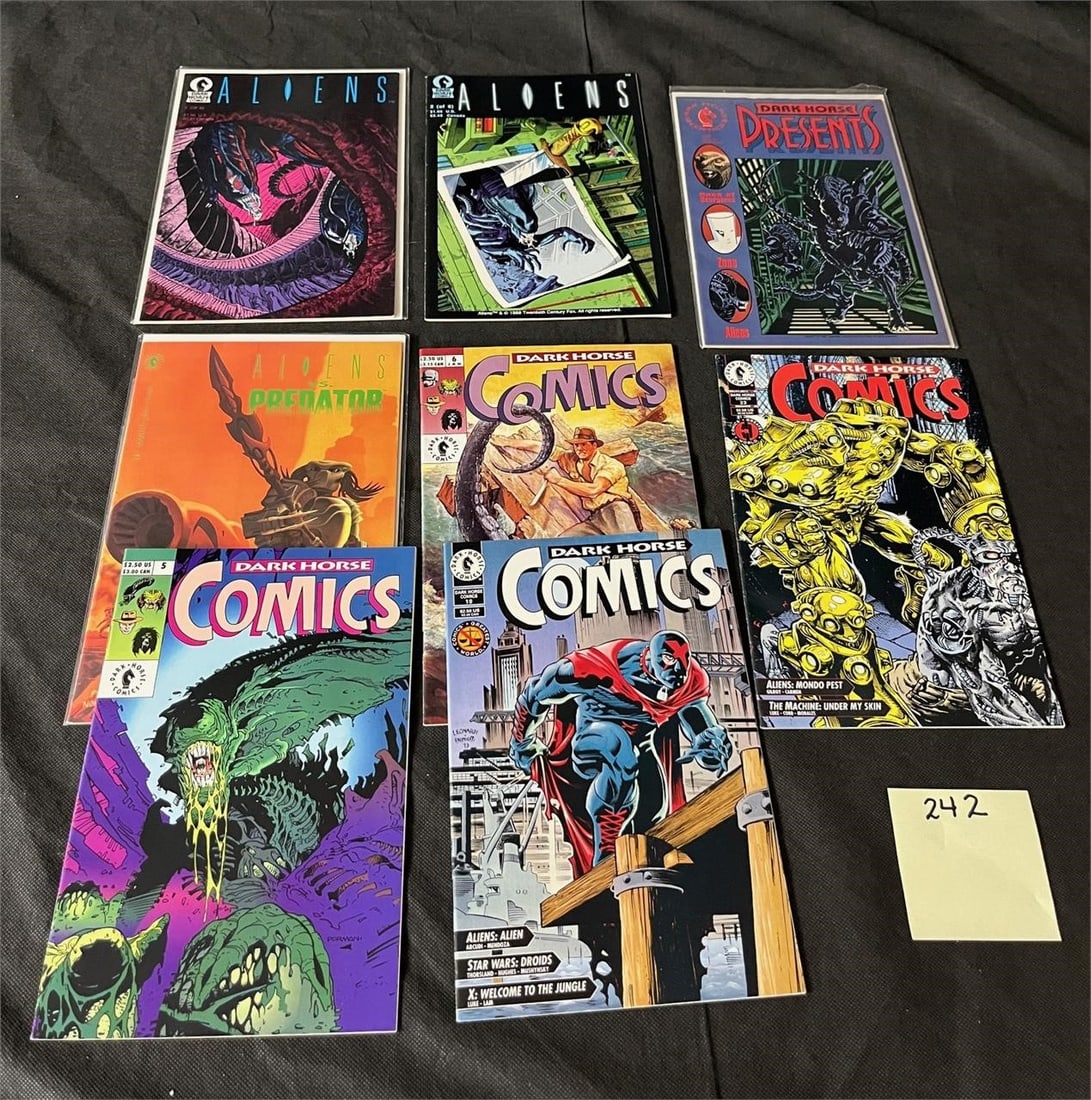 Mix of Dark Horse Comics w/ 1st Aliens Series (1 of 1)