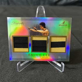 Bruce Lee Triple Relic Card