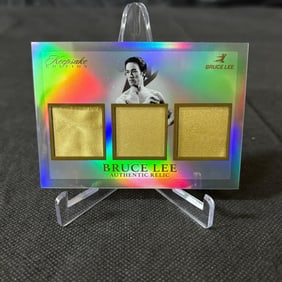 Bruce Lee Triple Relic Card