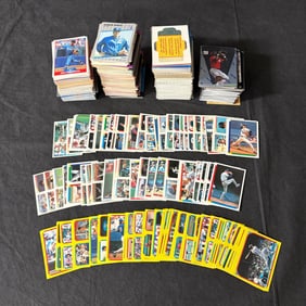 Large lot of 100s of 80s Baseball Cards