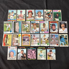 25 Vintage 1970s MLB Topps Cards