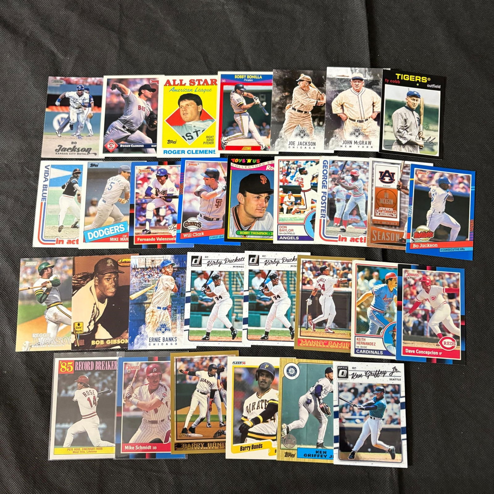 30 Baseball Cards, HOF Pete Rose, Reggie Jackson + (1 of 2)