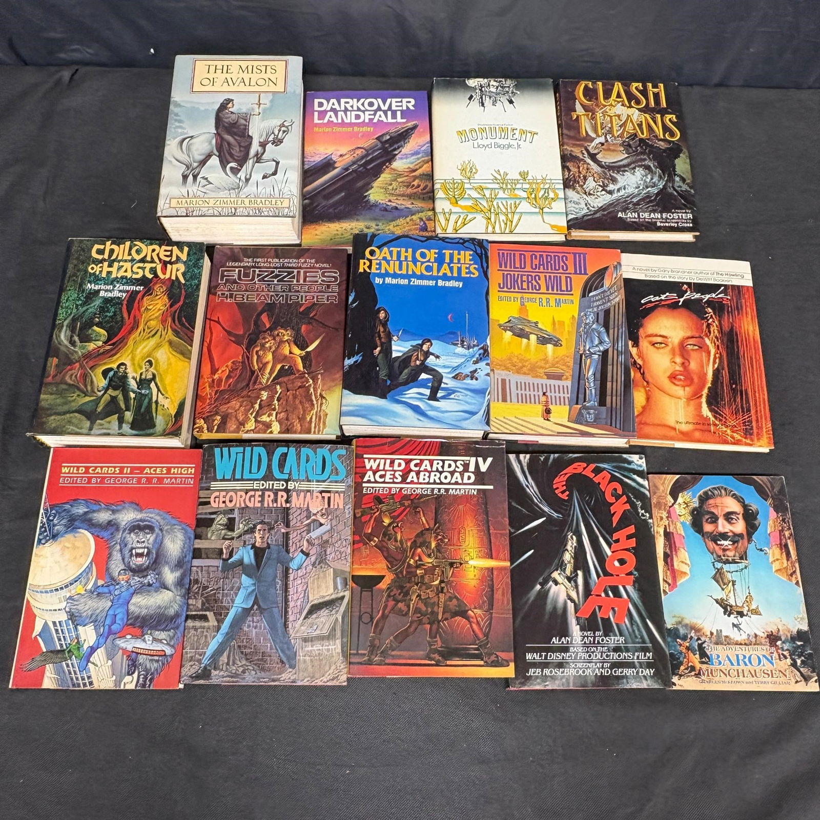 Sci-fi & Horror Novels w/ George R.R. Martin (1 of 3)