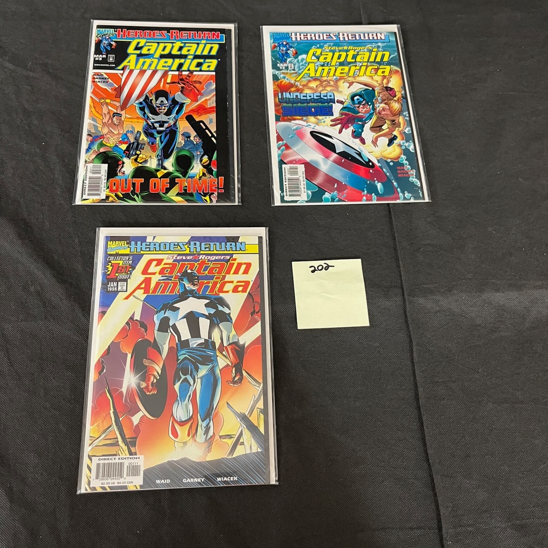 Marvel Comics Captain America Comic Books w/ #1 Issue (1 of 1)