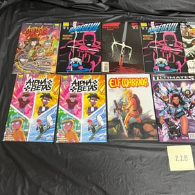 Mix of Comic Books w/ Marvel Comics Daredevil