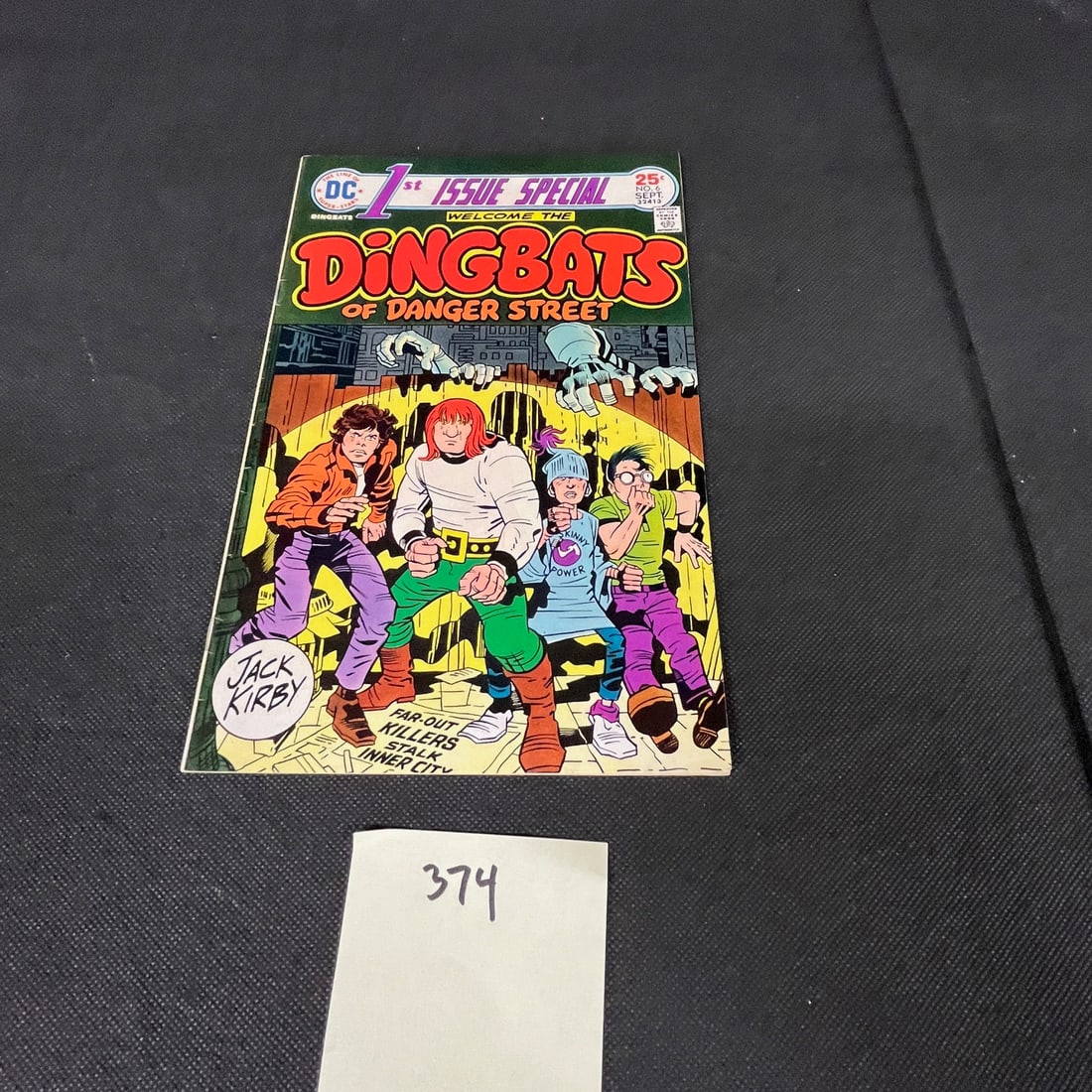 DC 1st Issue Special Feat. Dingbats Jack Kirby Bronze Age Comic Book (1 of 2)