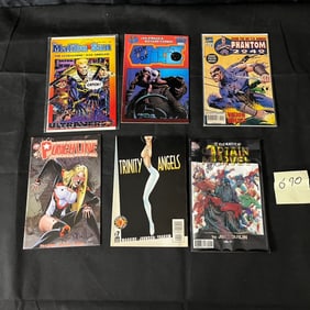 Mix of Marvel Modern Age Comics w/ Thor 700 Variant cover Comic Signed