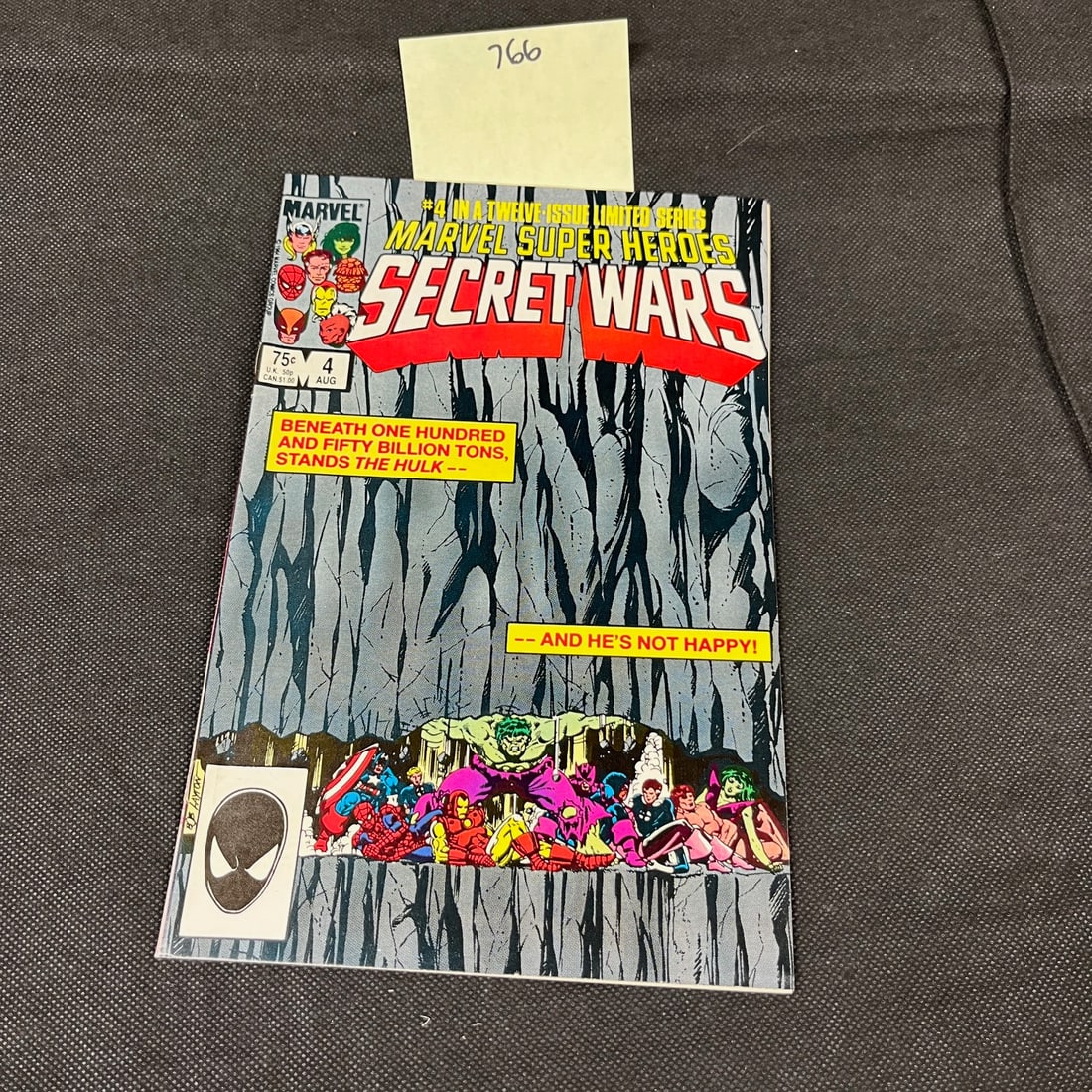 Marvel Super Heroes Secret Wars Comic Book (1 of 2)