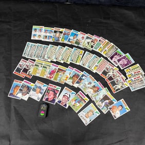 1977 Topps Baseball Card Lot