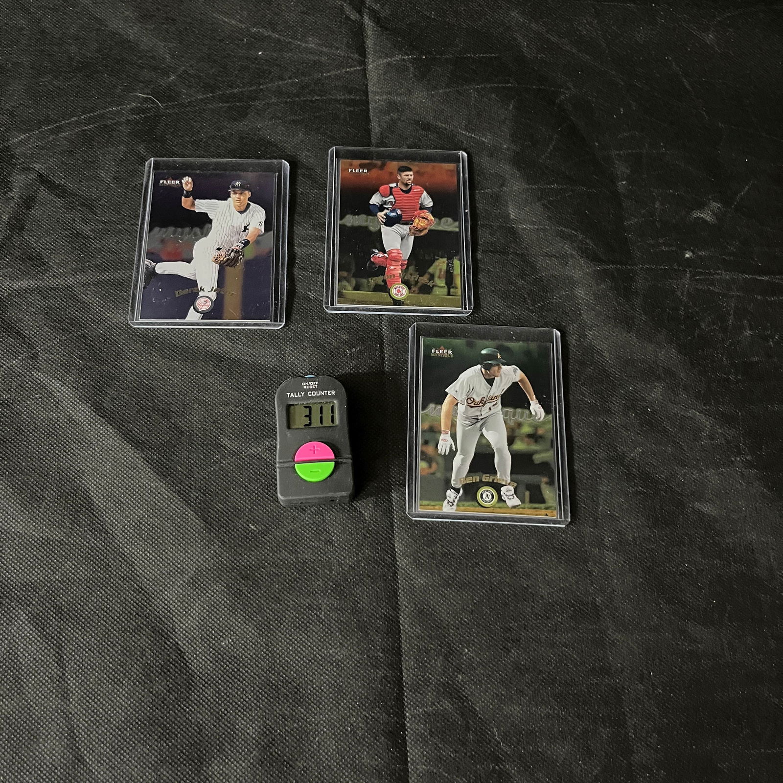 2000 Fleer Mystique Baseball Card Inserts W/Derek Jeter (1 of 2)