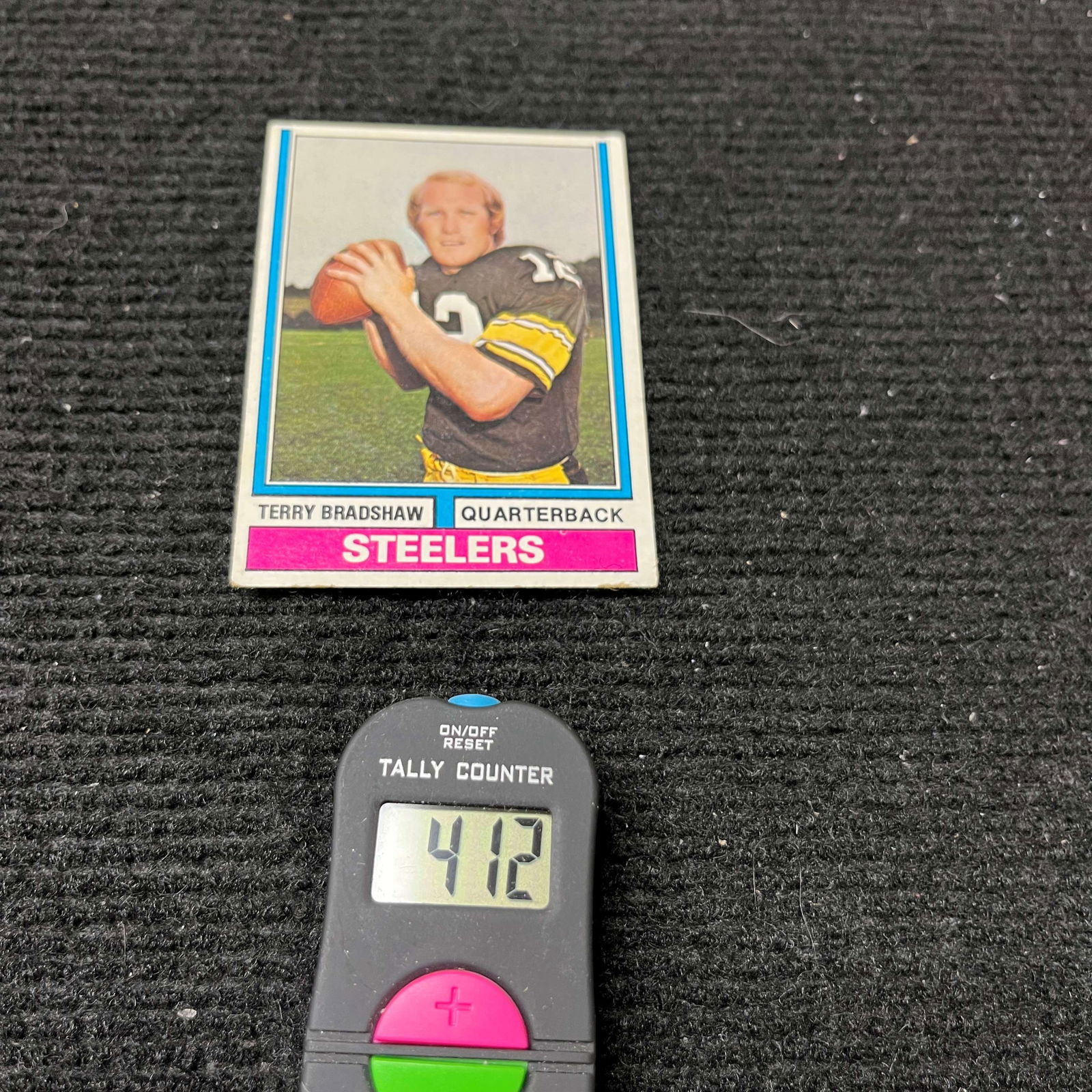 Terry Bradshaw 1974 Topps Football Card: We ship in-house! We ship internationally. We also offer pick up and we offer a discount for cash payments. Please look at pictures carefully to determine what you believe are the condition of each lo
