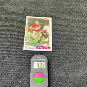 Joe Montana 1982  Topps Football Card