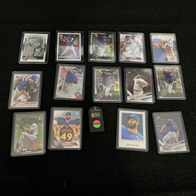 Ozzie Albies Baseball Card Lot