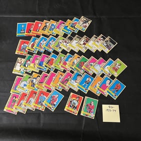 1973-74 Topps Hockey Cards w/ Bobby Orr