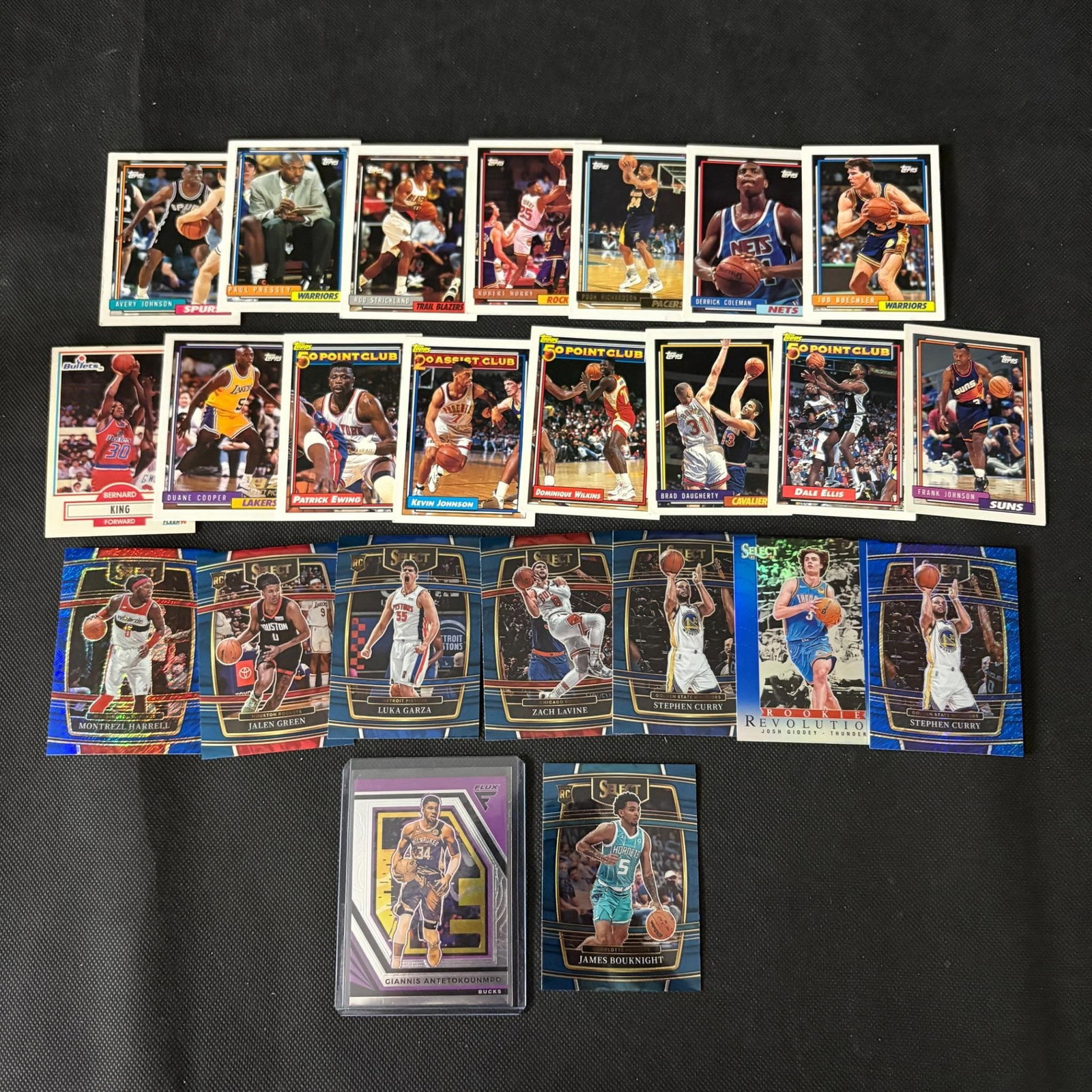 Basketball Card lot, Various Years, Steph Curry: We ship in-house! We ship internationally. We also offer pick up and we offer a discount for cash payments. Please look at pictures carefully to determine what you believe are the condition of each lo