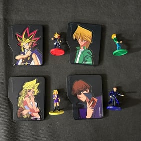 4 1996 Yu-Gi-Oh Figures and Stands