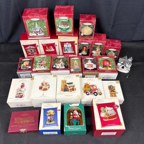 Keepsake Magic Collector Set Ornaments, Disney +