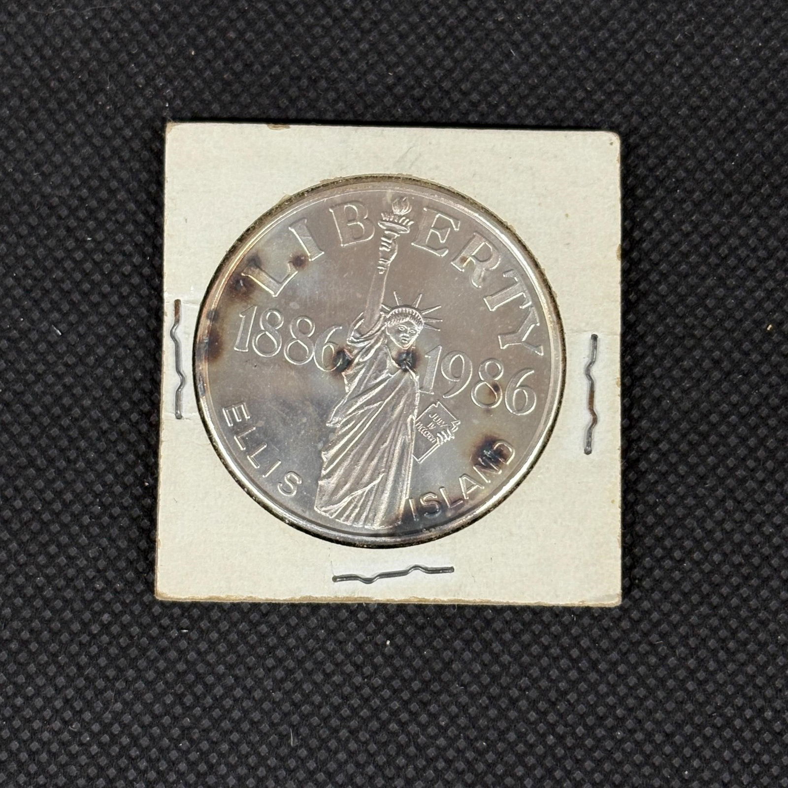 1986 New York City 1 One Troy Ounce 999 Silver (1 of 2)