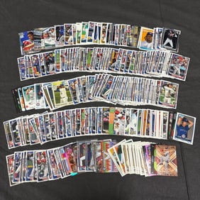 Large lot of Modern Baseball Cards