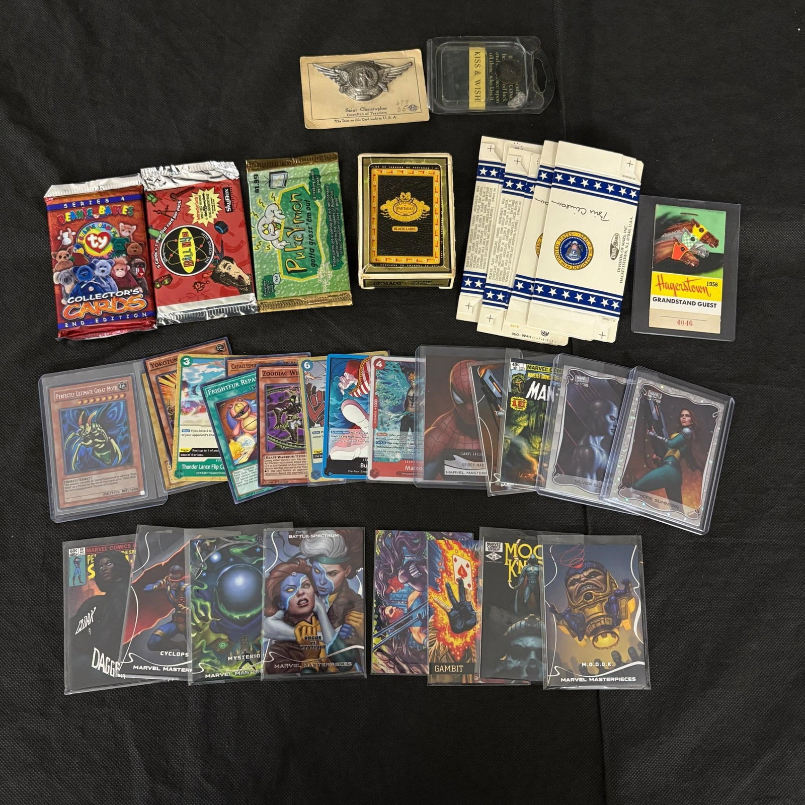 Mix trading card lot, Yu-Gi-Oh, Marvel +: Large mix lot of trading cards. We ship in-house! We ship internationally. We also offer pick up and we offer a discount for cash payments. Please look at pictures carefully to determine what you beli