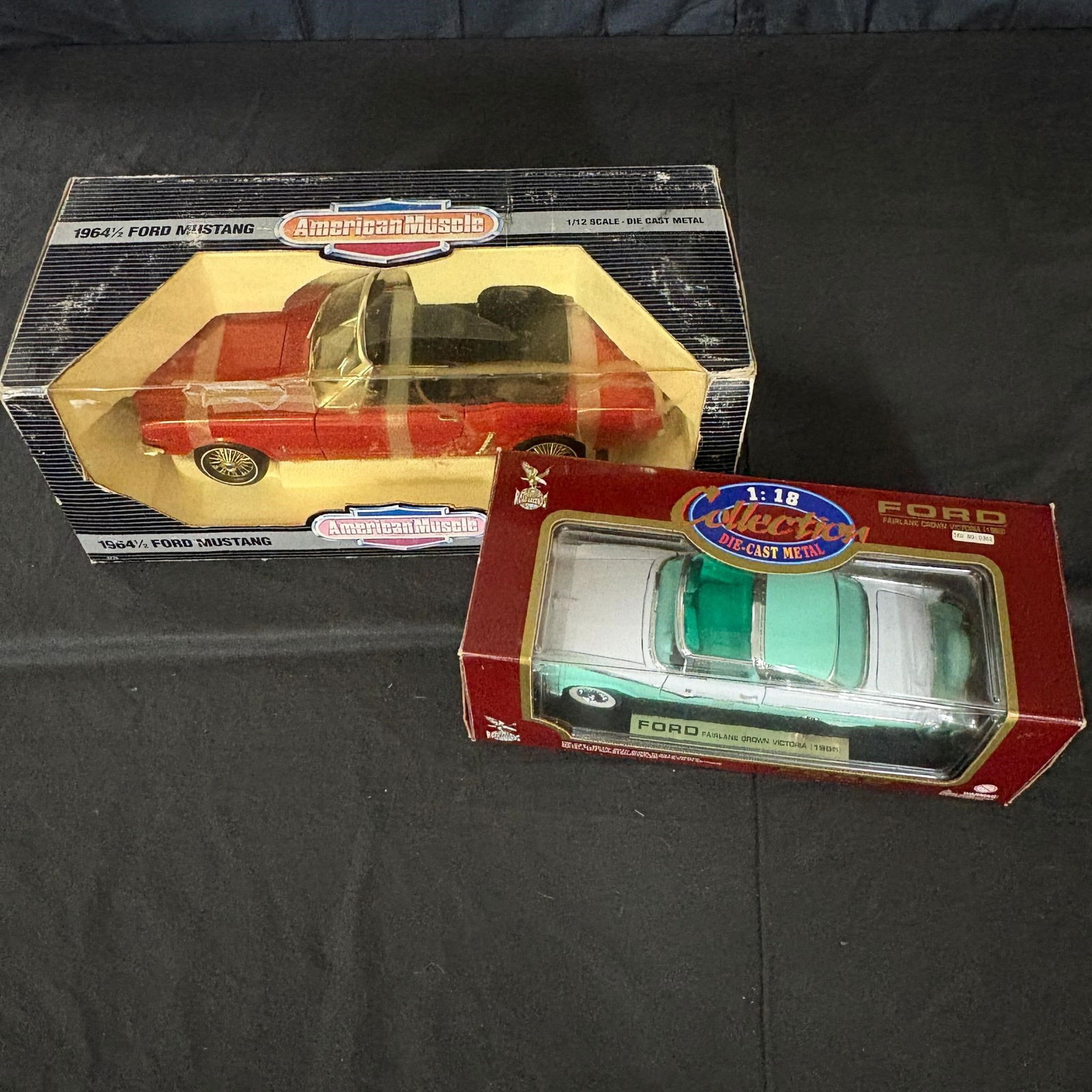 Die-cast Metal Model Cars NIB, FORD (1 of 5)