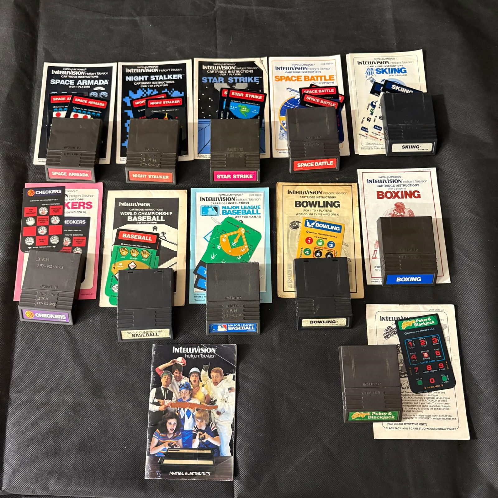 Lot of Intellivision Video Games w/ Manuals: Lot of Vintage Intellivision Video Games with Manuals. Includes Space Battle, Star Strike, Boxing Skiing +We ship in-house! We ship internationally. We also offer pick up and we offer a discount for c