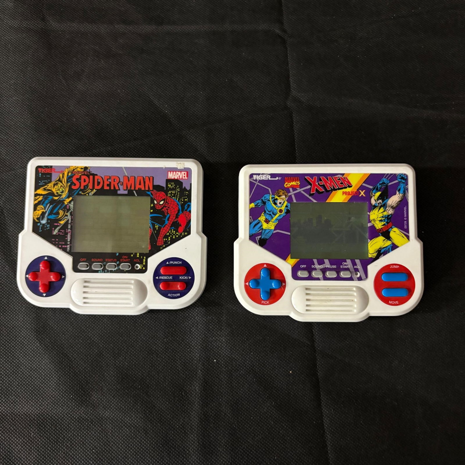 Tiger Electronics Marvel Handheld Games (1 of 5)