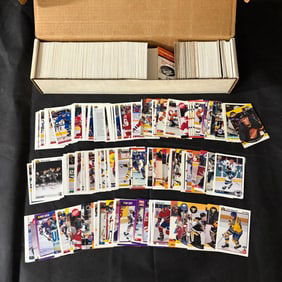 100s of 1990s Hockey Cards