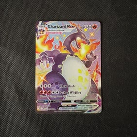 Charizard VMAX Shiny Vault Shining Fates