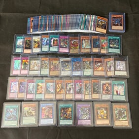 Large lot of Modern Yu-Gi-Oh Cards, Foils