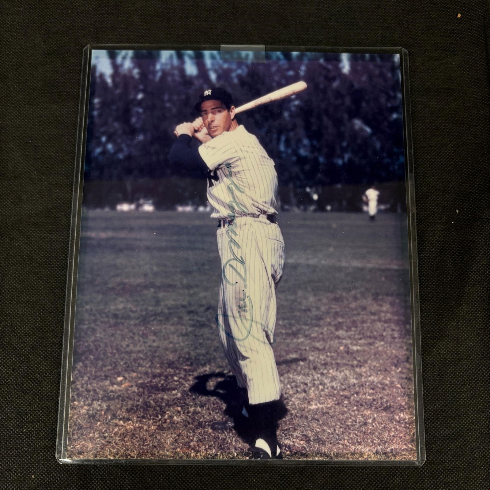 Joe DiMaggio Signed Photo, Score Board COA: We ship in-house! We ship internationally. We also offer pick up and we offer a discount for cash payments. Please look at pictures carefully to determine what you believe are the condition of each lo