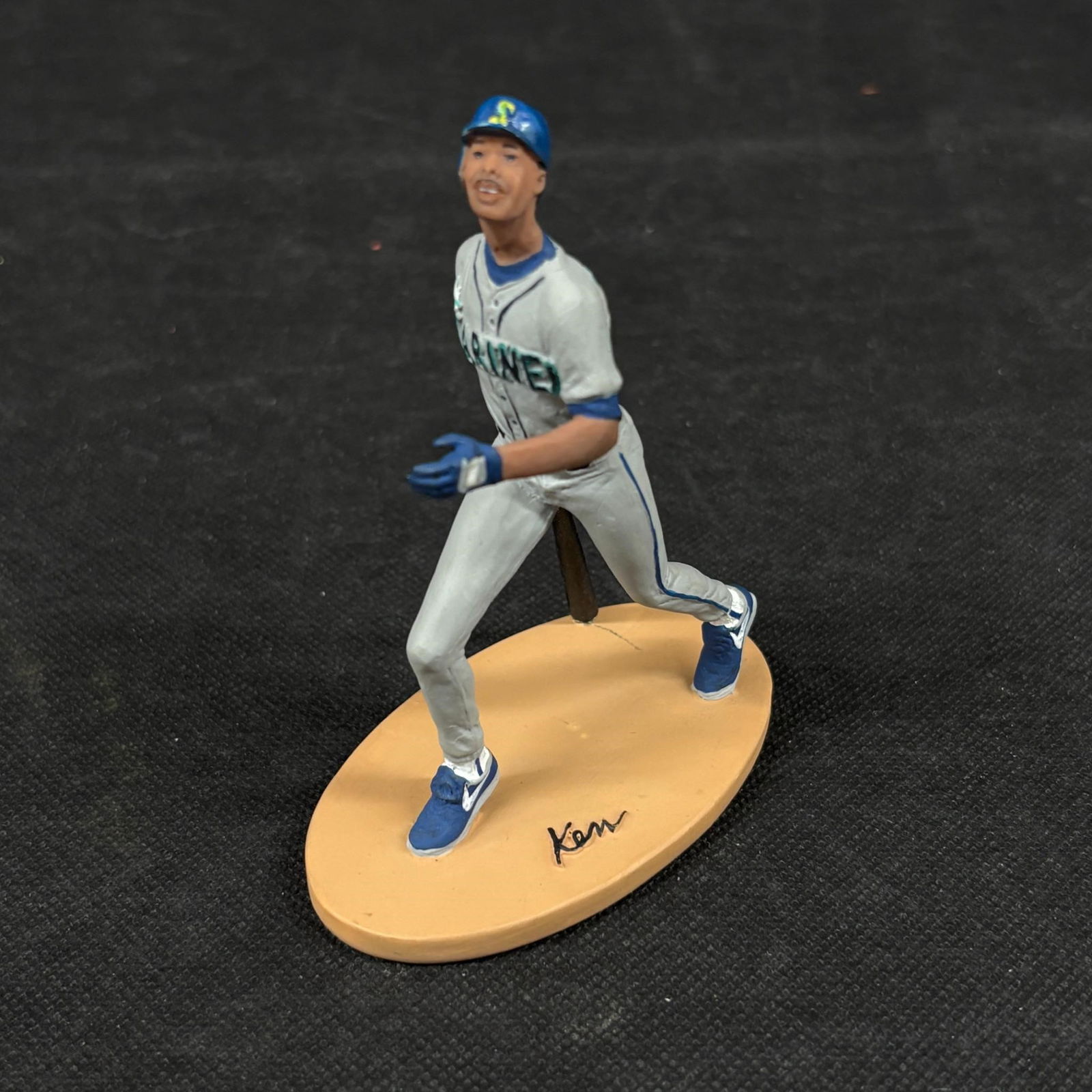 Ken Griffey Jr. Lim Ed Statue (1 of 3)