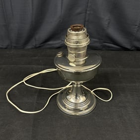 Mantle Lamp Co Type B Antique Oil Lamp