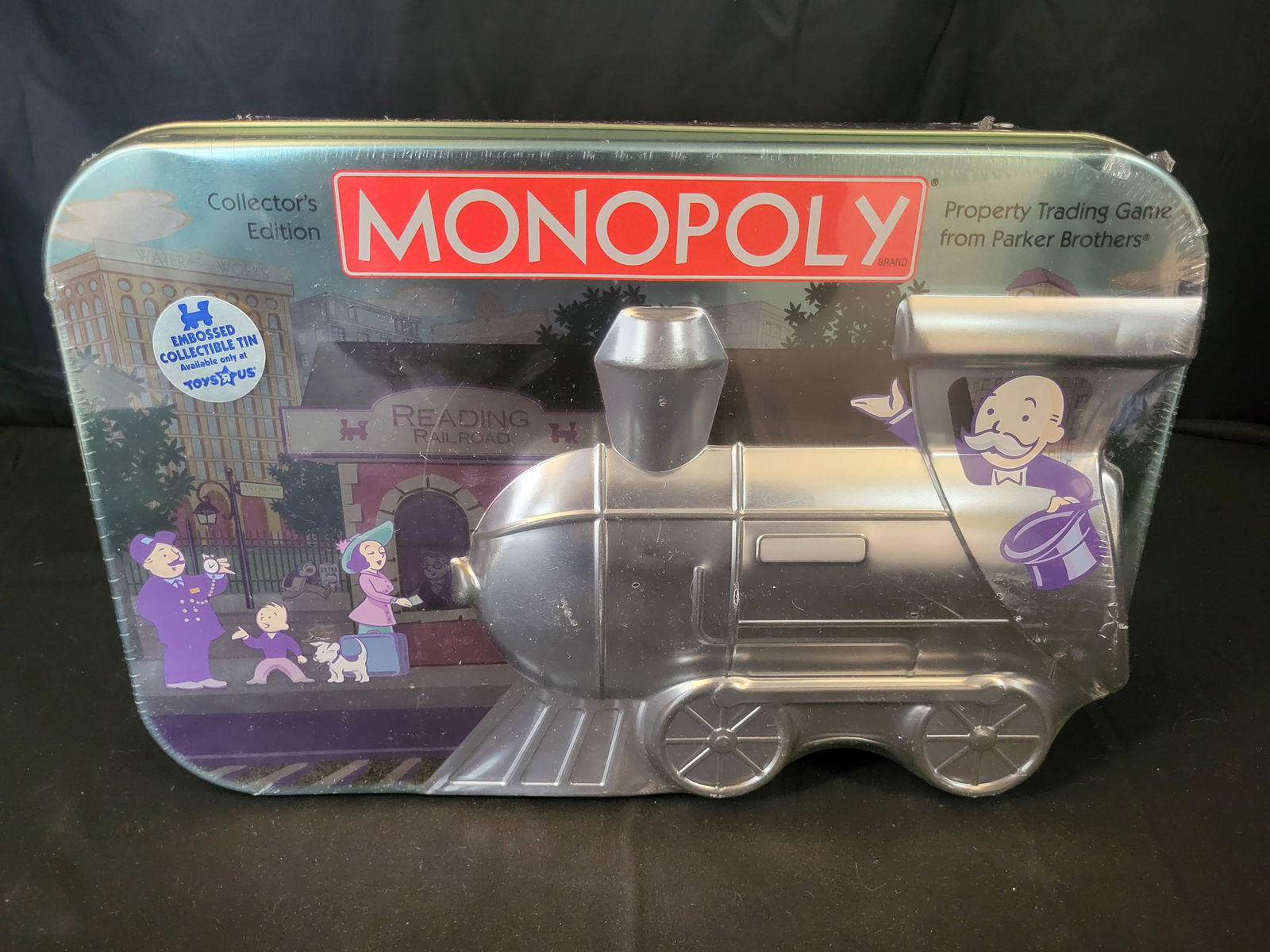 I00010 Monopoly Reading Railroad Collector's Edition Embossed Train Tin (1 of 3)