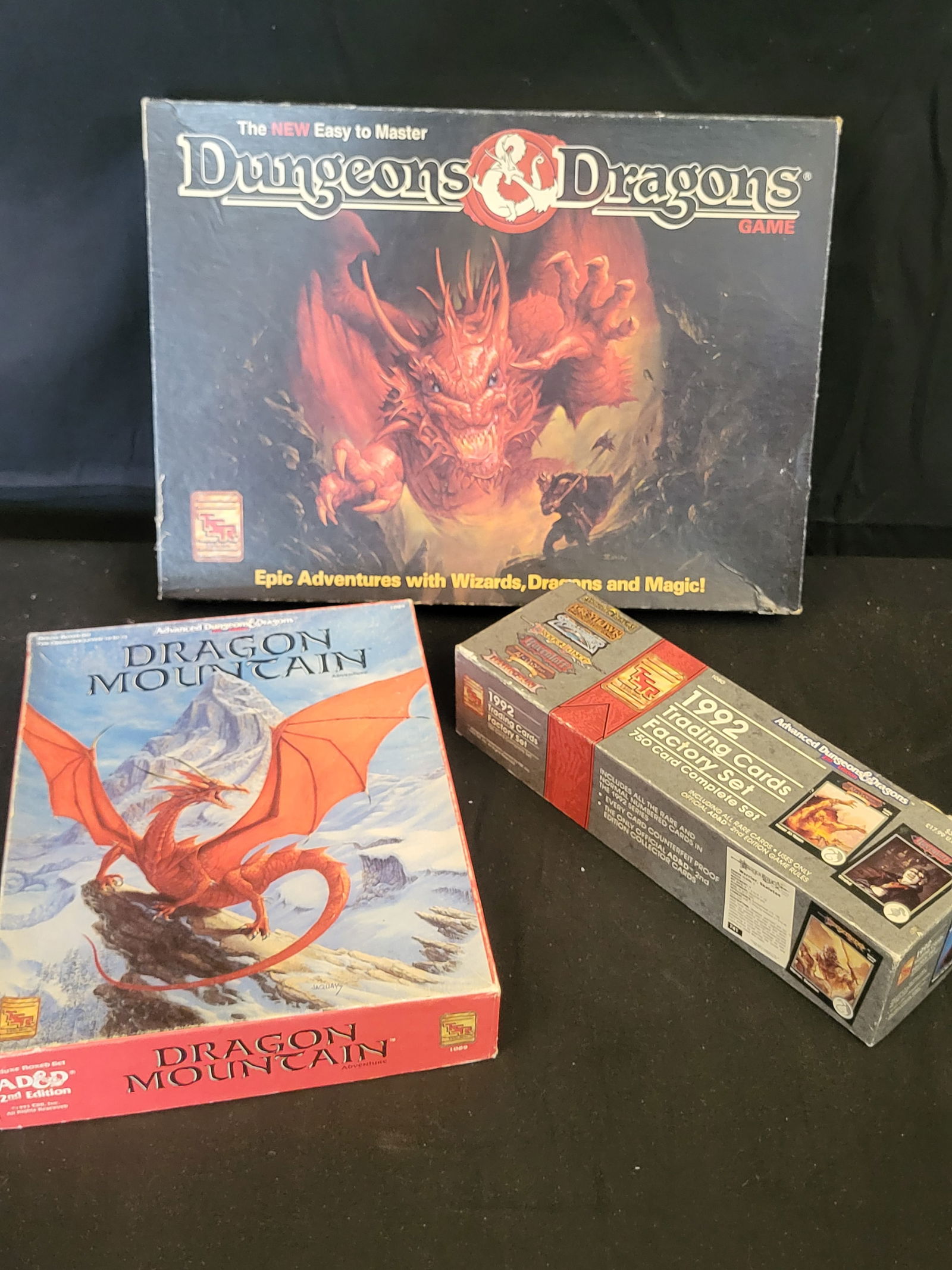 I00344 A Trio of Vintage TSR Dungeons and Dragons Boxed Sets and Accessories (1 of 8)
