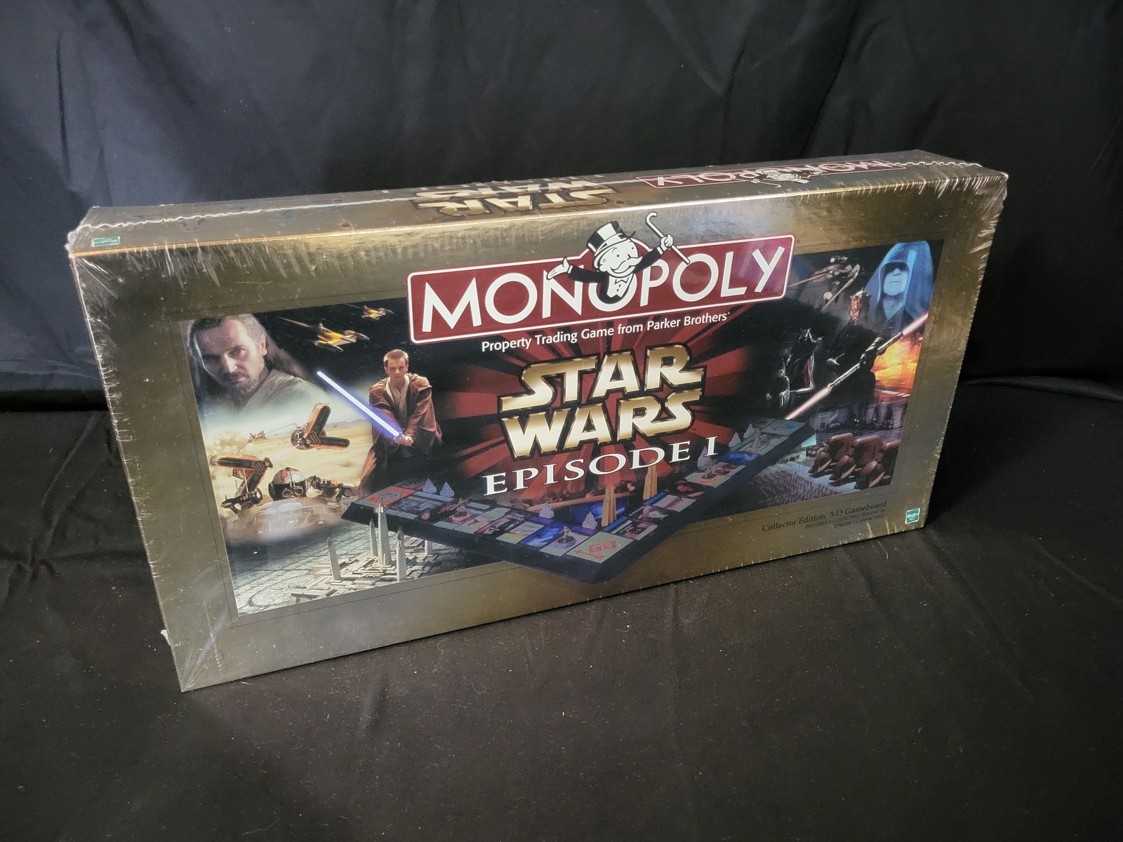 I00077 1999 Hasbro Parker Brothers Star Wars Episode I Collector Edition Monopoly Board Game (1 of 2)