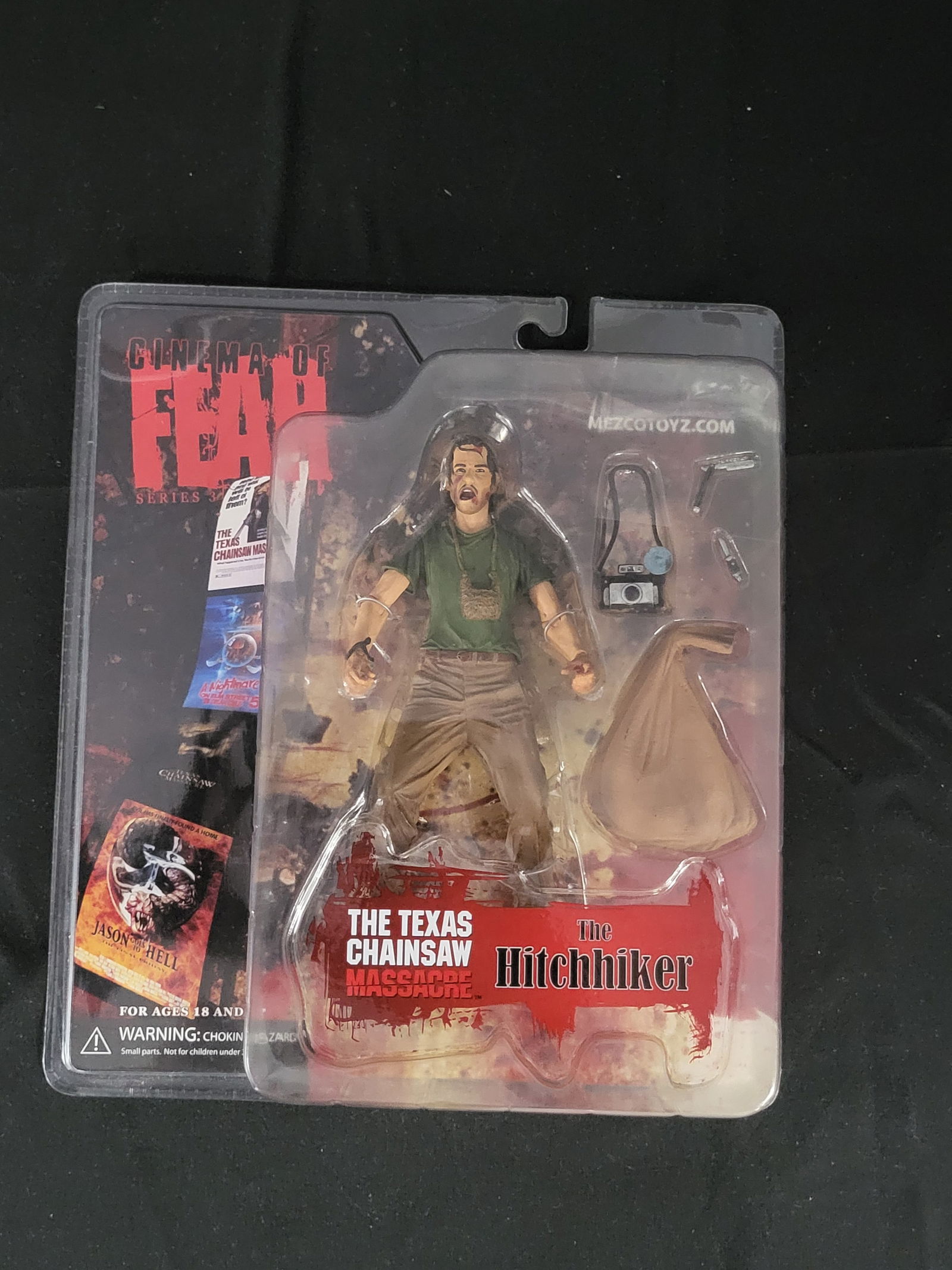 I00254 Mezco Toyz Cinema of Fear Series 3 The Texas Chainsaw Massacre The Hitchhiker Action Figure (1 of 2)
