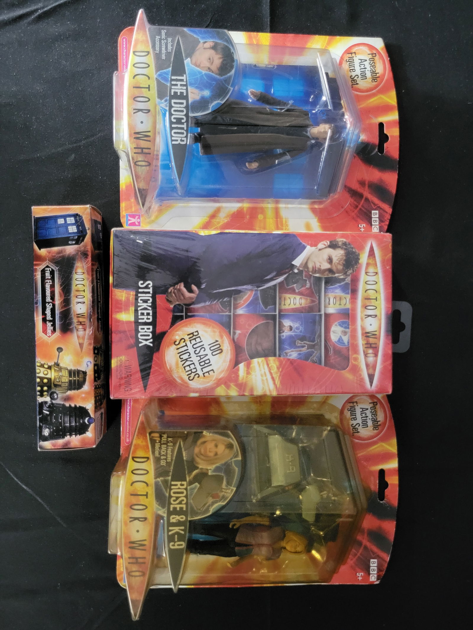 I00280 A Collection of Character Options Doctor Who Action Figures and Merchandise (1 of 5)