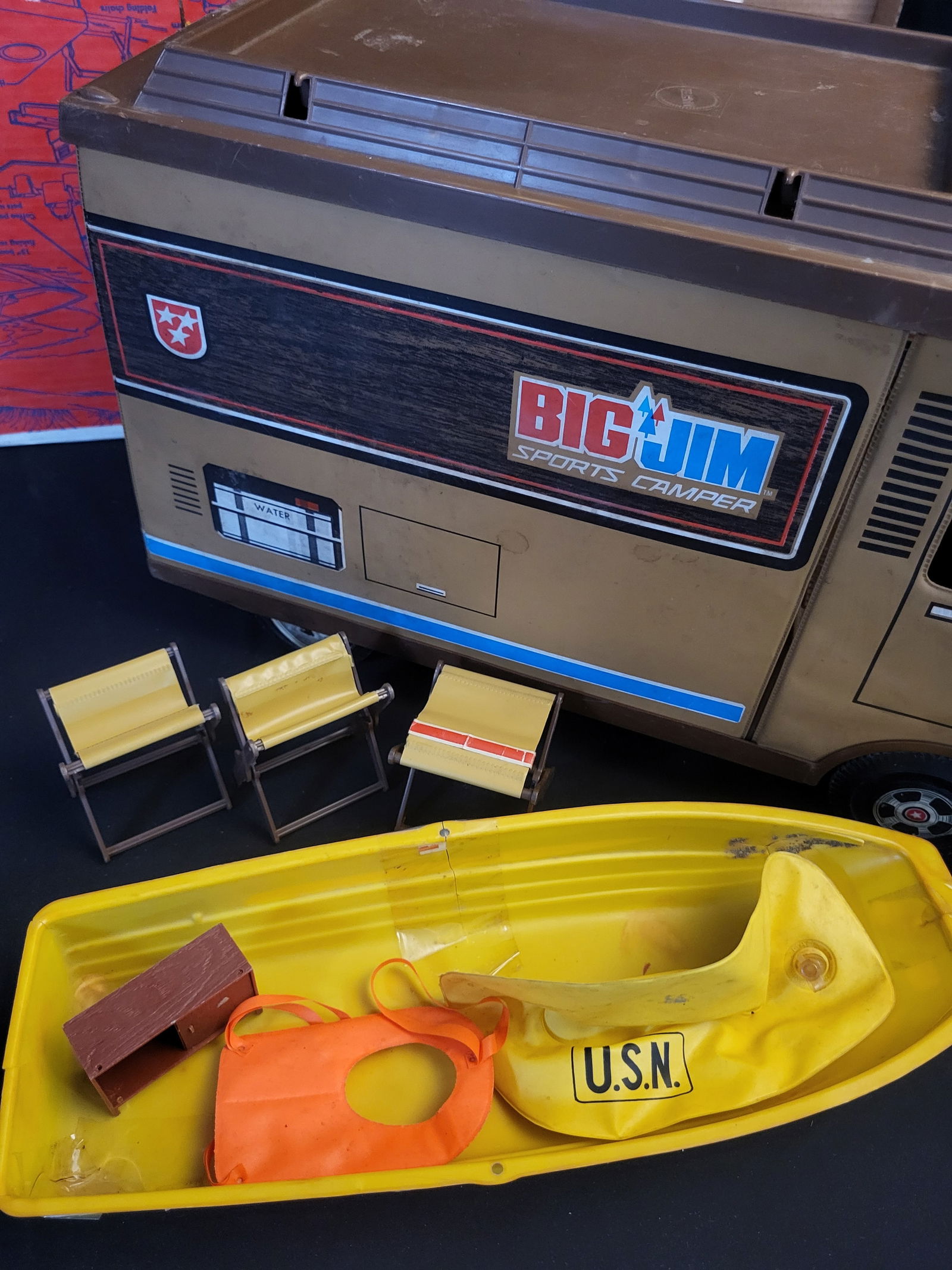I00258 Mattel Big Jim Sports Camper Play Set with Original Box (1 of 2)