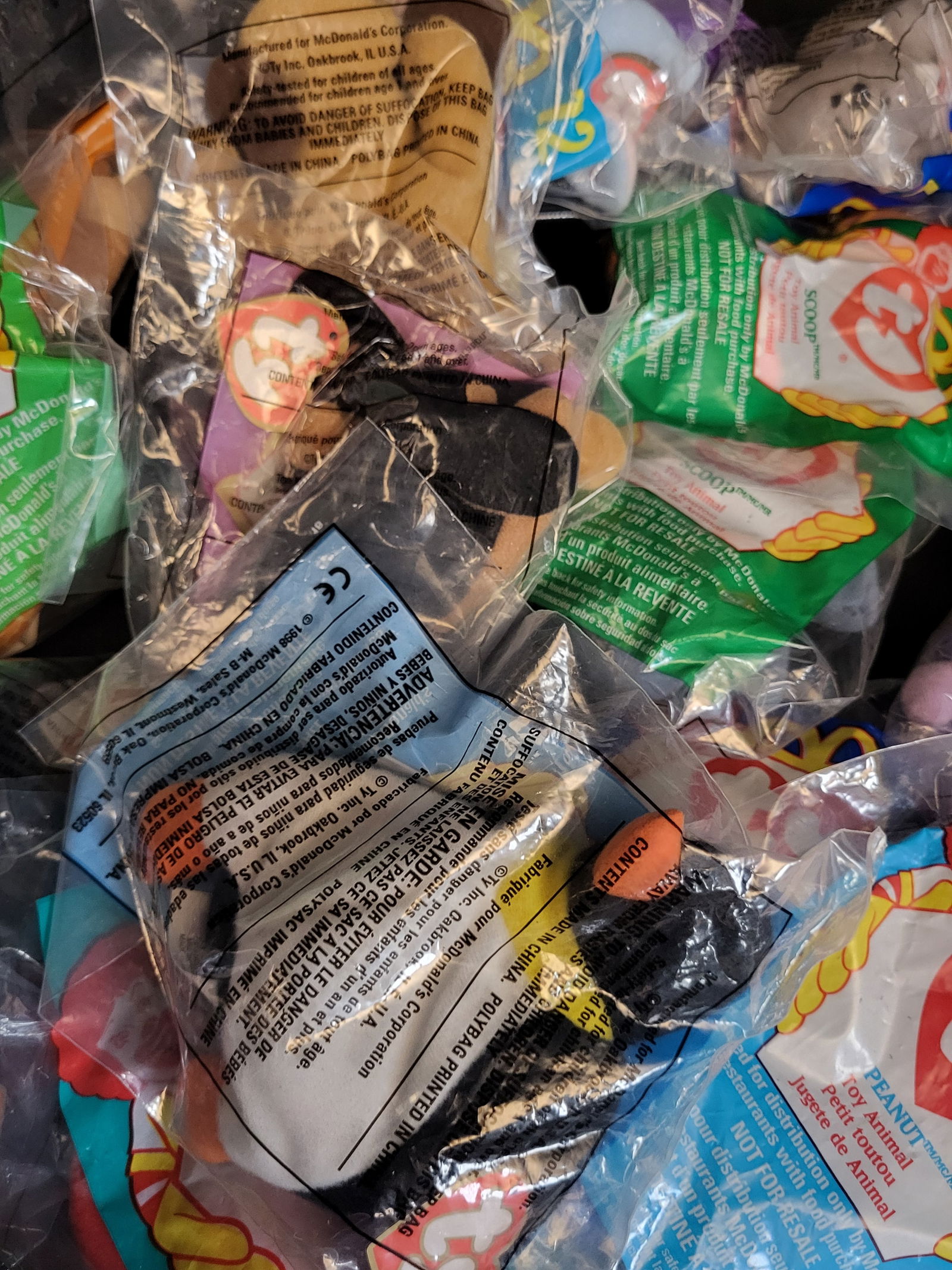 I00430 A Collection of Ty Teenie Beanie Babies 1998 McDonald's Happy Meal Toys: BID PER WHAT YOU SEE IN THE PHOTO, NOT THE AI GENERATED TITLES AND DESCRIPTIONS! A collection of Ty Teenie Beanie Babies produced in 1998 as a promotional collaboration for McDonald's Corporation. Eac