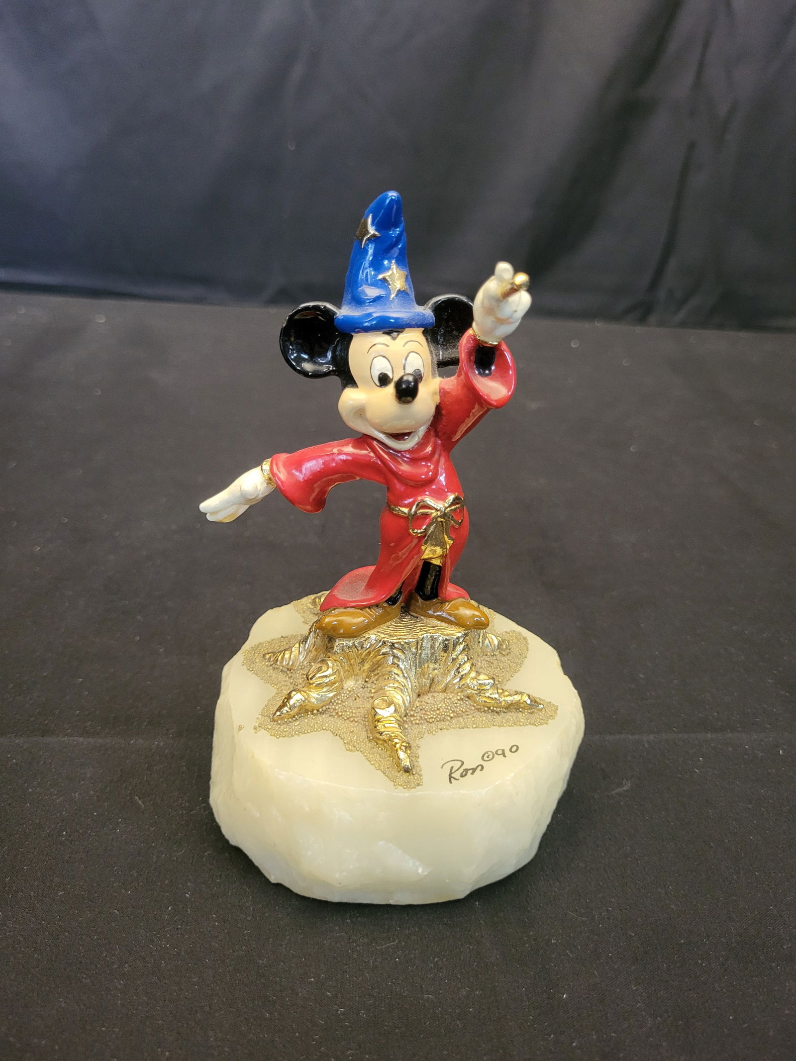 I00404 Disney Fantasia Sorcerer Mickey Limited Edition Figurine by Ron (1 of 3)