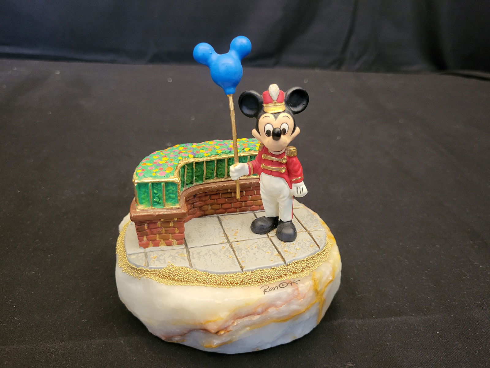 I00406 WDCC The Band Concert Mickey Mouse From The Top Limited Edition Figurine (1 of 3)