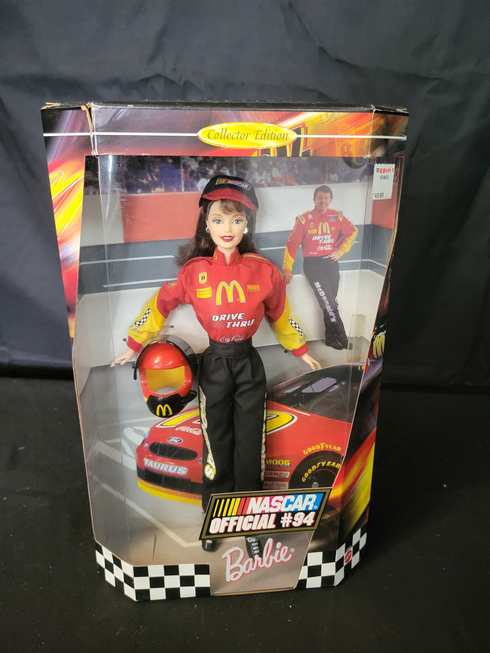 I00065 Mattel NASCAR Official #94 Barbie Collector Edition Doll 1999 (1 of 2)
