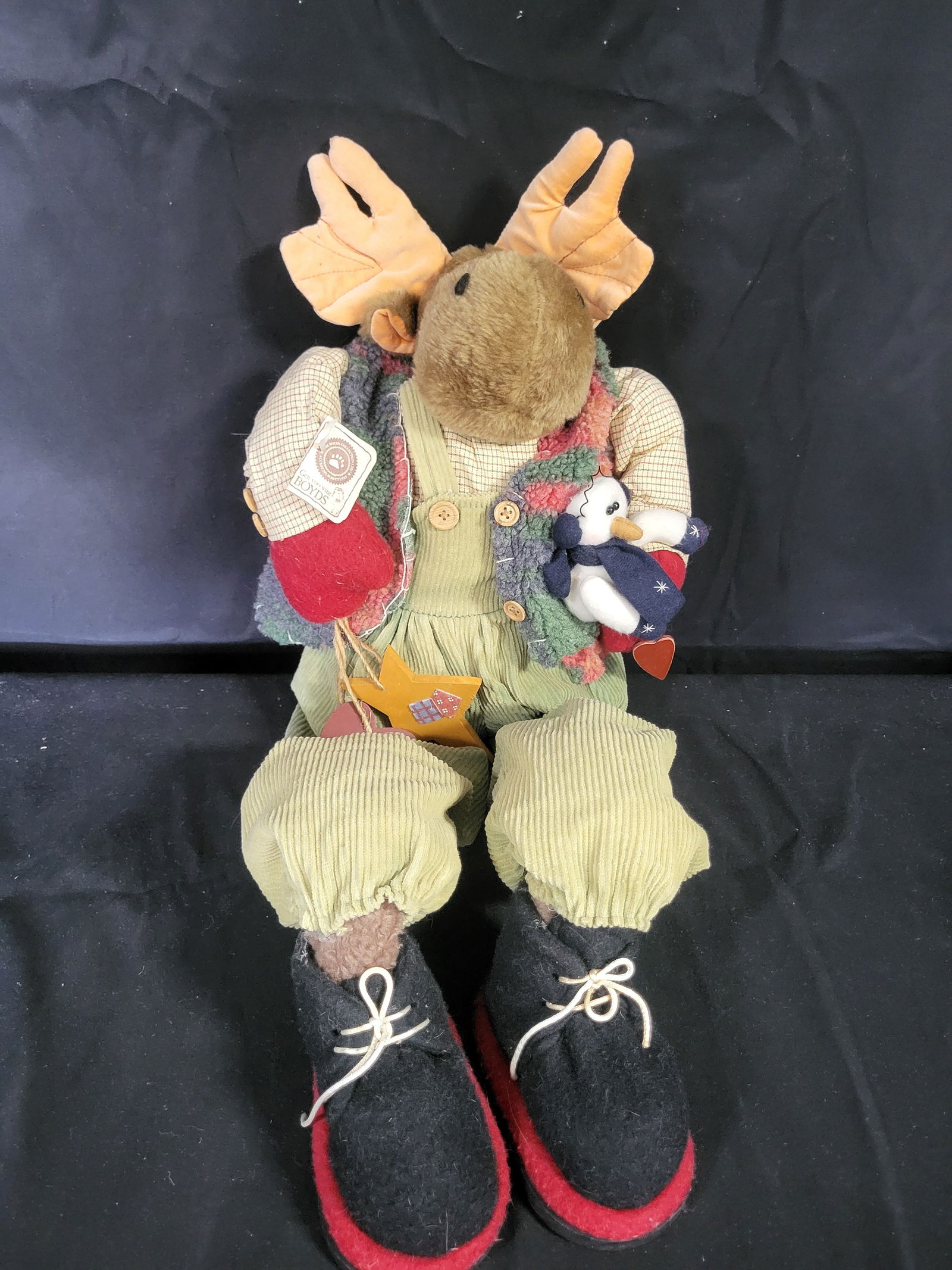 I00533 A Boyds Collection Ltd. Plush Moose Figure (1 of 3)
